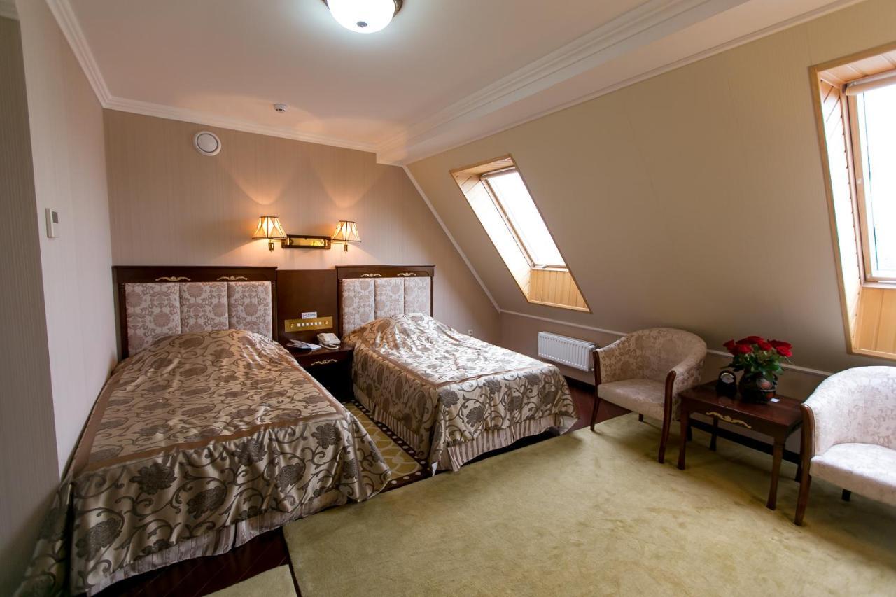 Allureinn Hotel And Spa Tsjernivtsi Eksteriør bilde
